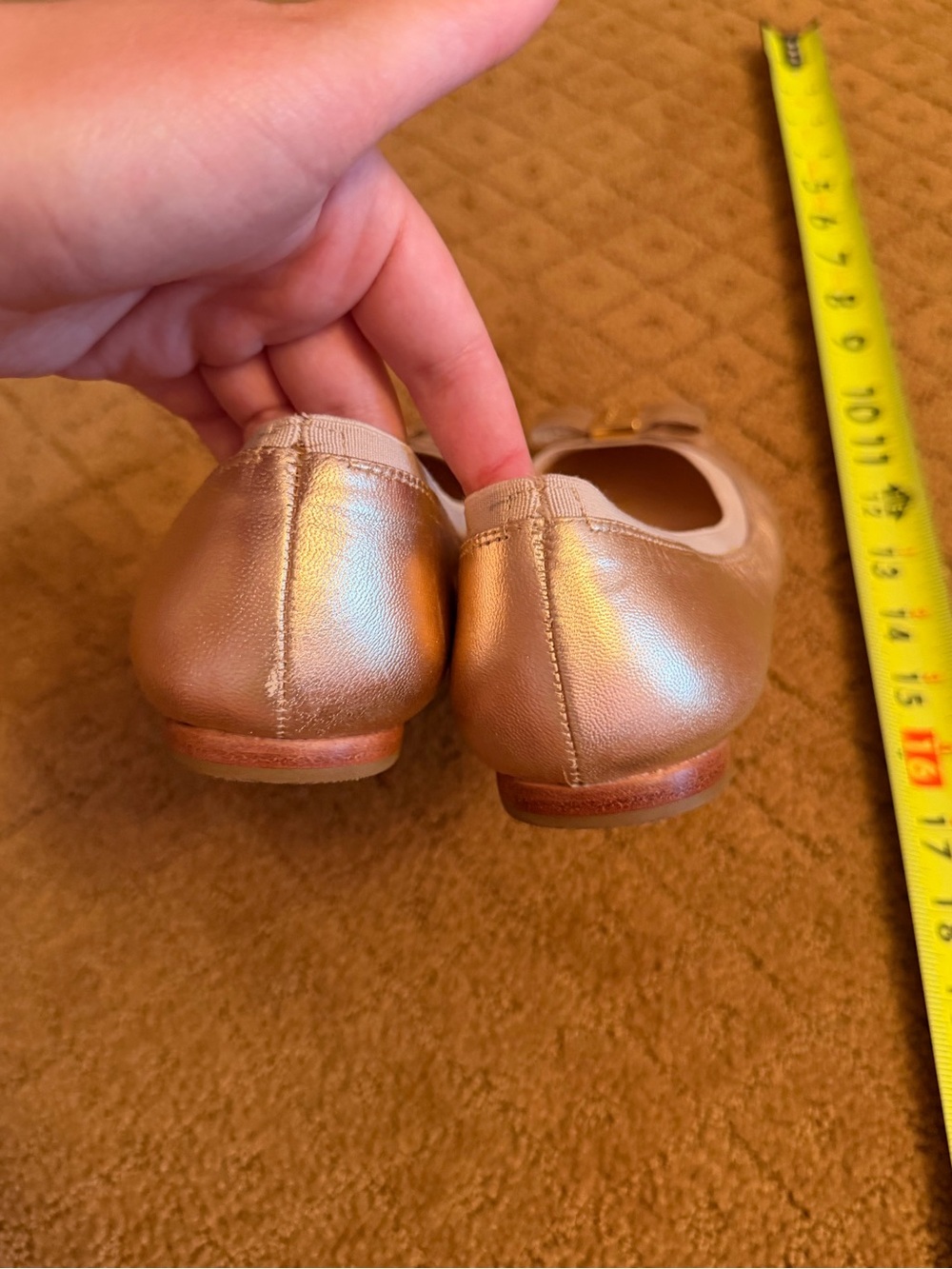 Kate Spade Gold Bow Flats Women’s Size 8 - Picture 8 of 9